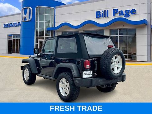 Used 2007 Jeep Wrangler Rubicon w/ PWR Convenience Group image 3