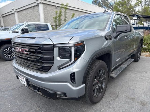 Used 2023 GMC Sierra 1500 Elevation AWD/4WD image 1