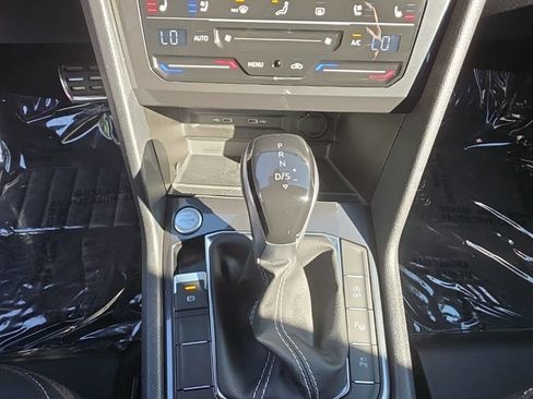 Used 2023 Volkswagen Tiguan SEL R-Line AWD/4WD image 20