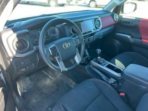 Used 2023 Toyota Tacoma TRD Off-Road image 16