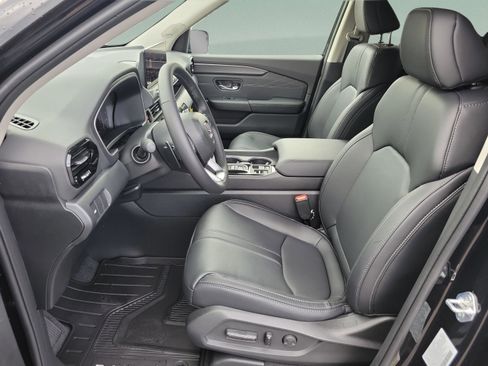 New 2026 Honda Pilot Touring image 25