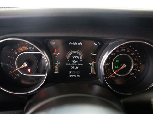 Used 2021 Jeep Wrangler Unlimited Sahara AWD/4WD image 14