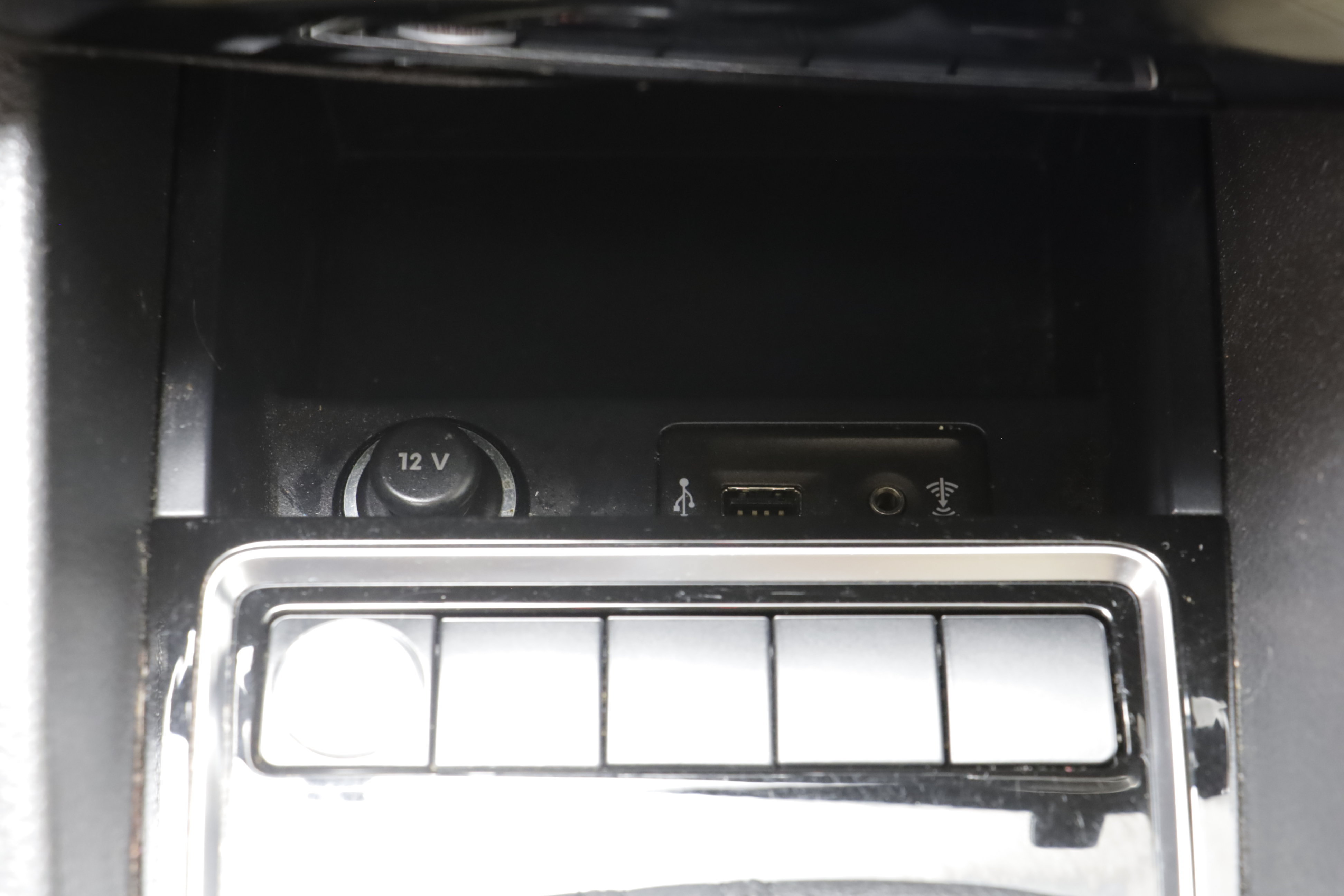 Used 2017 Volkswagen Jetta SEL FWD image 14