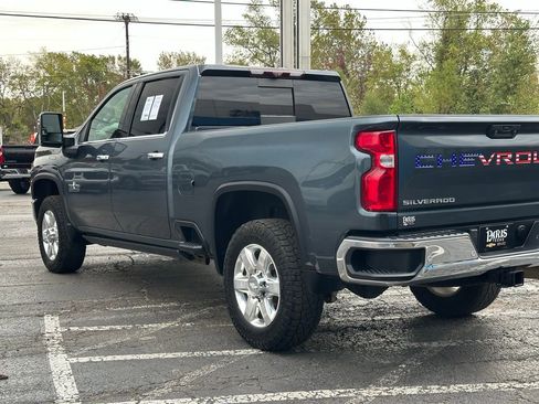 Used 2020 Chevrolet Silverado 2500 LTZ w/ LTZ Texas Edition image 8