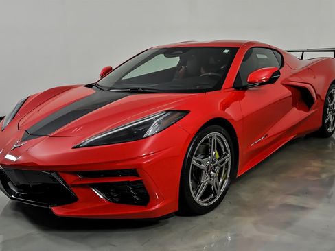 Used 2024 Chevrolet Corvette Stingray Premium Cpe RWD image 5
