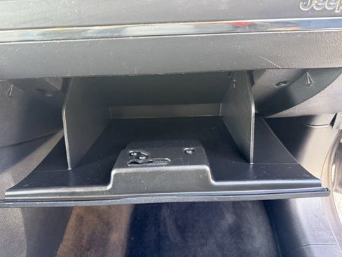 Used 2016 Jeep Patriot Latitude FWD image 36