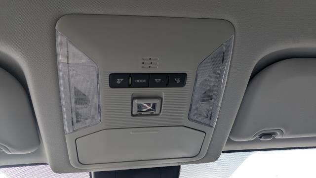 Used 2024 Toyota RAV4 LE AWD/4WD image 14