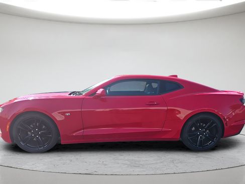 Used 2019 Chevrolet Camaro LT RWD image 9