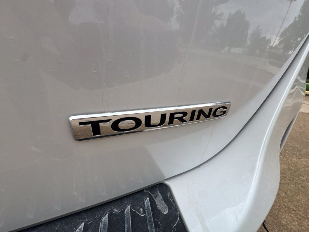 Used 2025 Honda Odyssey Touring image 9