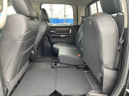 Used 2014 RAM 1500 Laramie w/ Convenience Group image 18