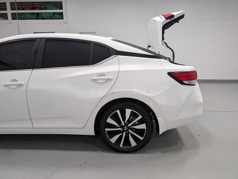 Used 2022 Nissan Sentra SV w/ SV Premium Package image 10