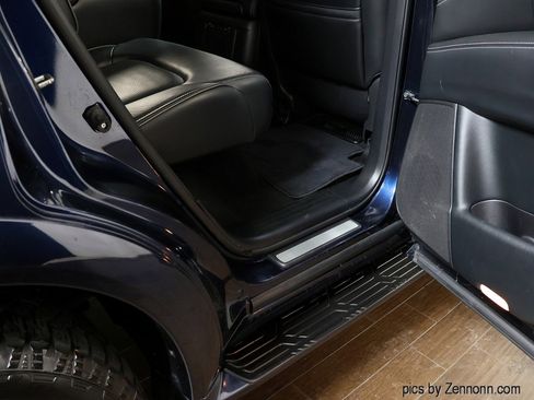 Used 2016 INFINITI QX80 4WD image 31