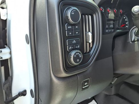 Used 2024 Chevrolet Silverado 1500 Custom Trail Boss image 13