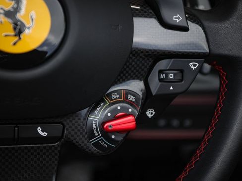 Used 2021 Ferrari F8 Tributo RWD image 30