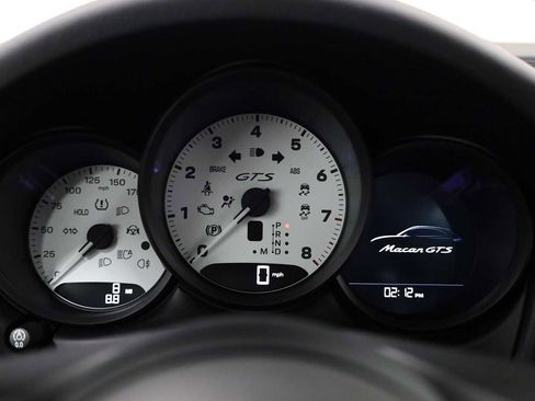 New 2026 Porsche Macan GTS image 24