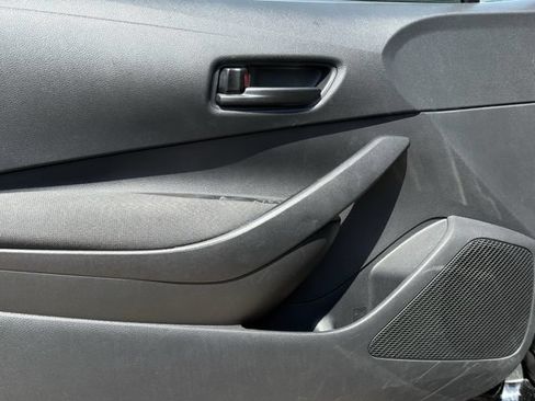 Used 2025 Toyota Corolla LE FWD image 23