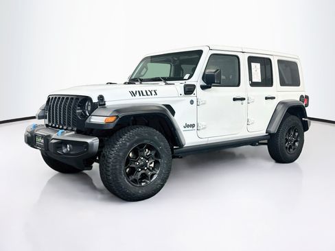 Used 2023 Jeep Wrangler Unlimited w/ Cold Weather Group AWD/4WD image 3