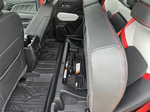 New 2026 GMC Canyon AT4X w/ LPO, Black Badging Package image 18