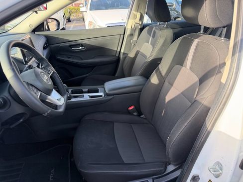 Certified 2021 Nissan Sentra SV FWD image 10