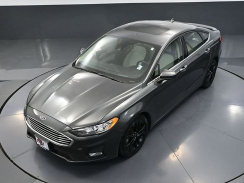 Used 2020 Ford Fusion SE w/ Equipment Group 151A image 58