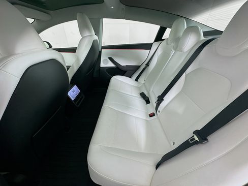 Used 2025 Tesla Model 3 Long Range image 28