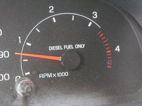 Used 2001 Ford F550 2WD Regular Cab Super Duty image 24