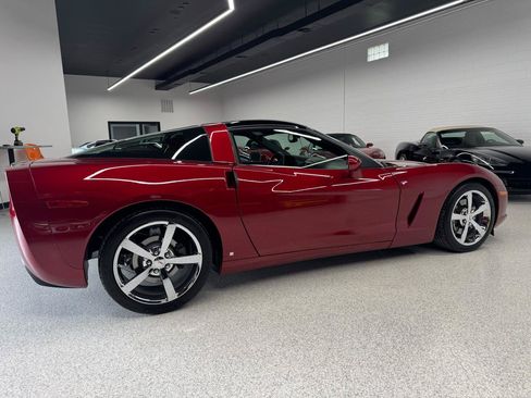 Used 2009 Chevrolet Corvette Coupe w/ Preferred Equipment Group RWD image 16