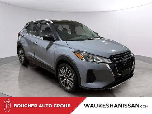 Certified 2023 Nissan Kicks SV FWD image 1