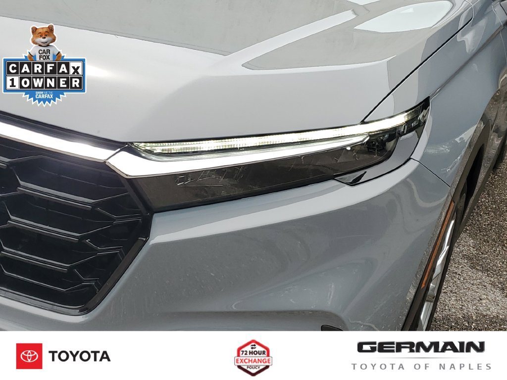 Used 2025 Honda CR-V EX image 14