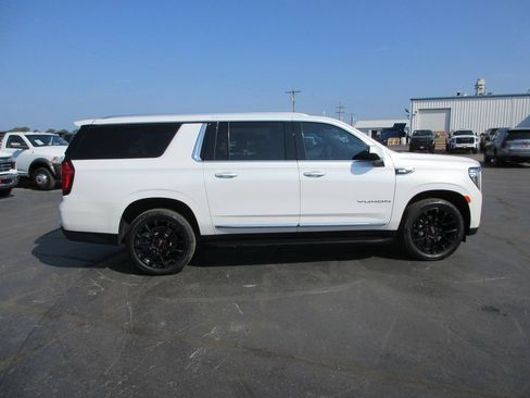 Certified 2023 GMC Yukon XL SLT AWD/4WD image 5