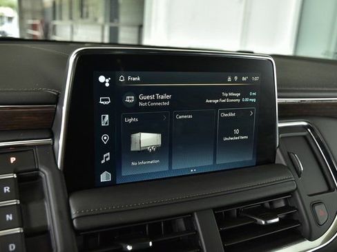 Used 2024 Chevrolet Suburban High Country AWD/4WD image 37