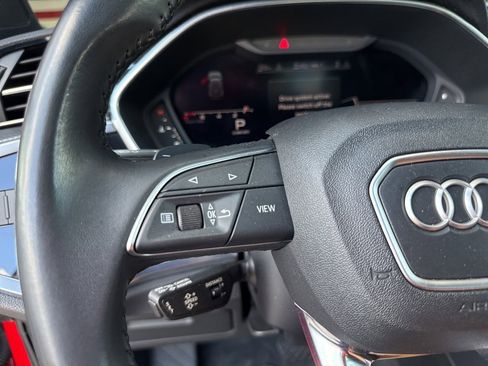 Used 2020 Audi Q3 2.0T Prestige w/ Prestige Package image 31