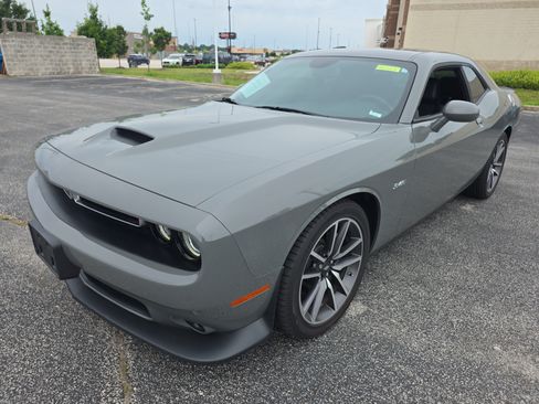 Used 2023 Dodge Challenger R/T w/ Plus Package RWD image 8