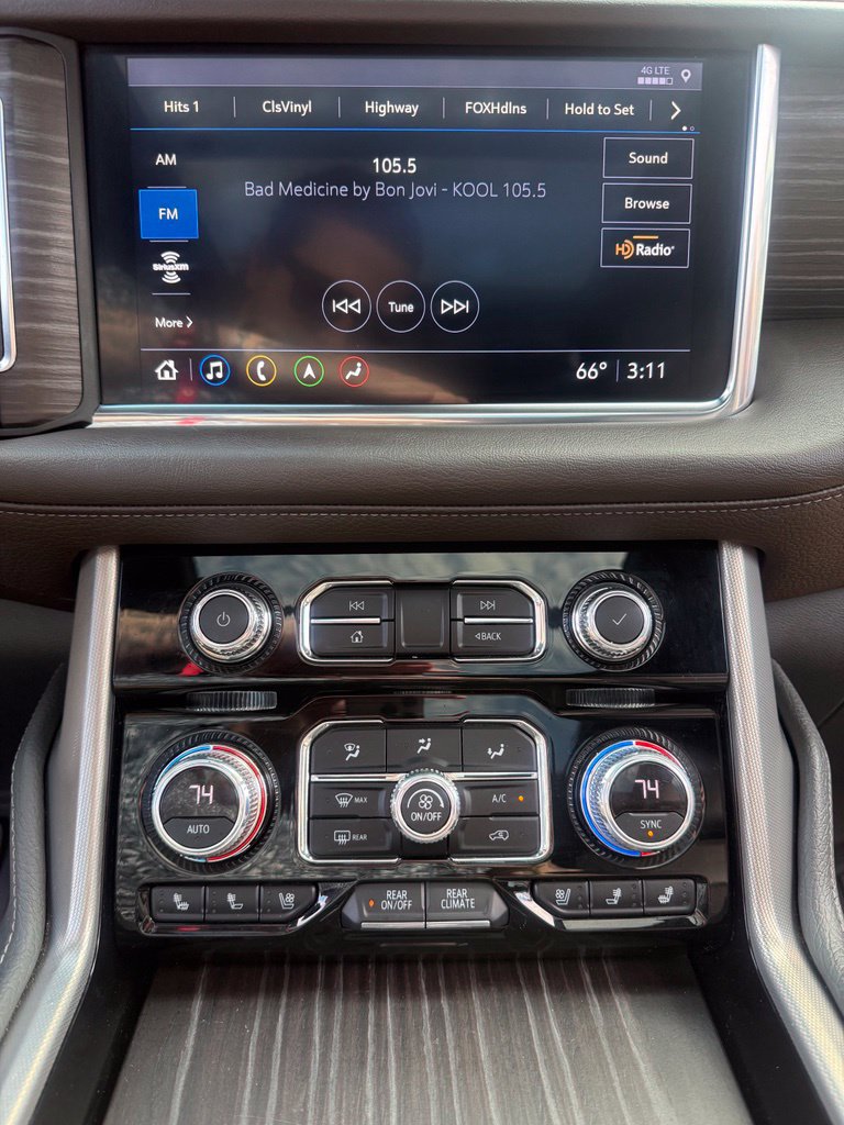Used 2021 GMC Yukon Denali AWD/4WD image 11