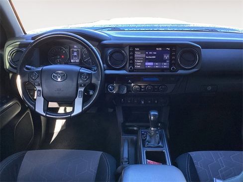 Used 2022 Toyota Tacoma TRD Sport image 10