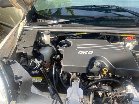 Used 2007 Chevrolet Uplander LS w/ Climate Package image 25