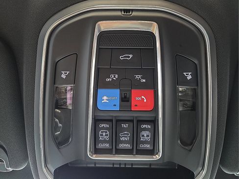 New 2026 Jeep Grand Wagoneer 4WD image 22