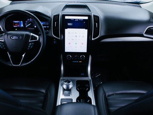 Used 2024 Ford Edge SEL image 17