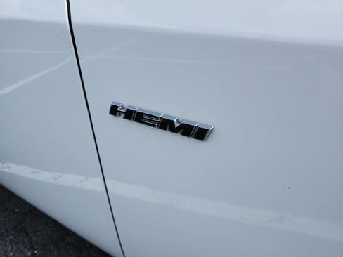 Used 2018 Dodge Challenger R/T w/ Sound Group image 11