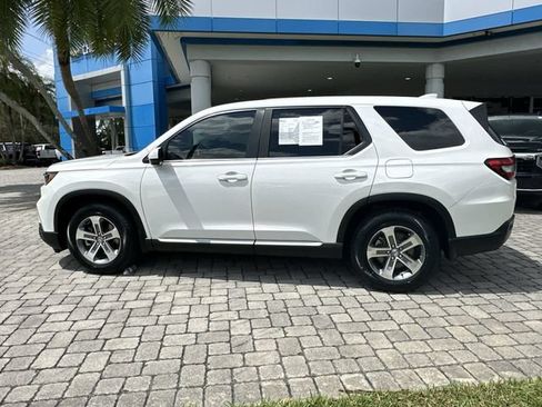 Used 2023 Honda Pilot EX-L image 35
