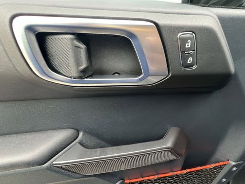 Used 2024 Ford Bronco Raptor w/ Interior Carbon Fiber Pack 6 AWD/4WD image 31