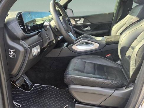 Used 2022 Mercedes-Benz GLS 450 4MATIC image 10