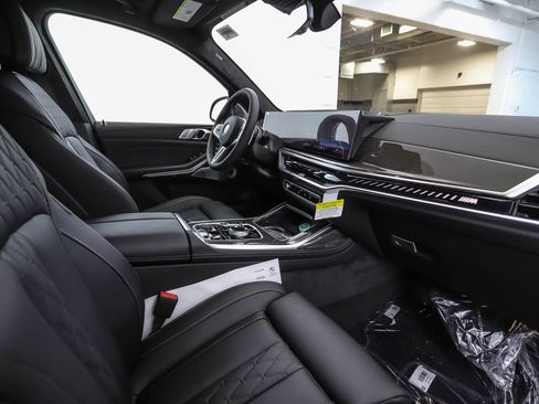 New 2027 BMW X7 M60i AWD/4WD image 34