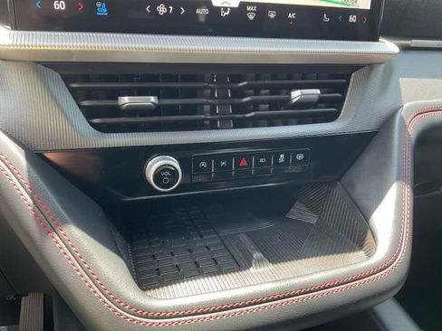 Used 2025 Ford Explorer ST AWD/4WD image 19