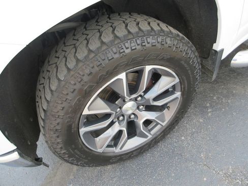 Used 2019 Chevrolet Silverado 1500 LT w/ All-Star Edition AWD/4WD image 15