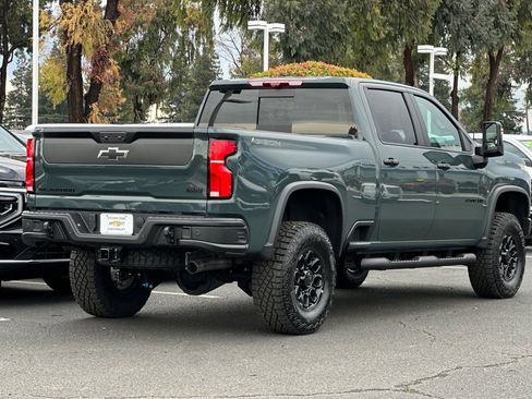 New 2026 Chevrolet Silverado 2500 ZR2 w/ ZR2 Bison Edition AWD/4WD image 4