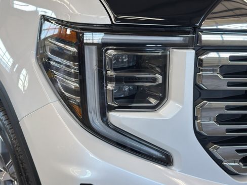 Used 2023 GMC Sierra 1500 Denali w/ Denali Reserve Package image 3