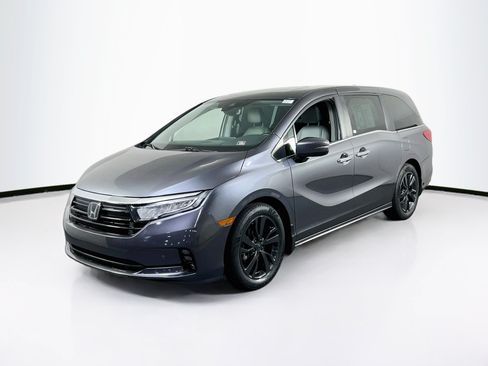 Used 2023 Honda Odyssey Touring image 1