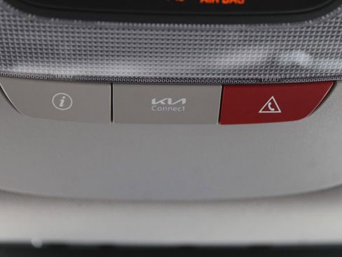 Certified 2023 Kia Sportage EX image 50