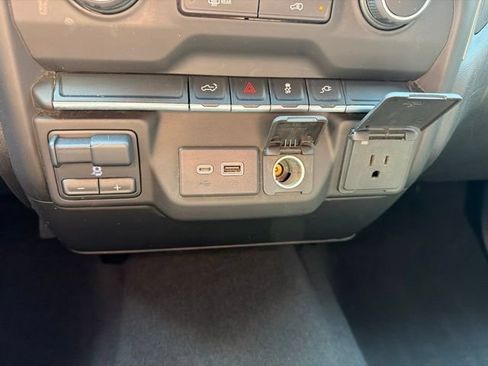 Used 2023 Chevrolet Silverado 2500 Custom w/ Custom Value Package AWD/4WD image 21